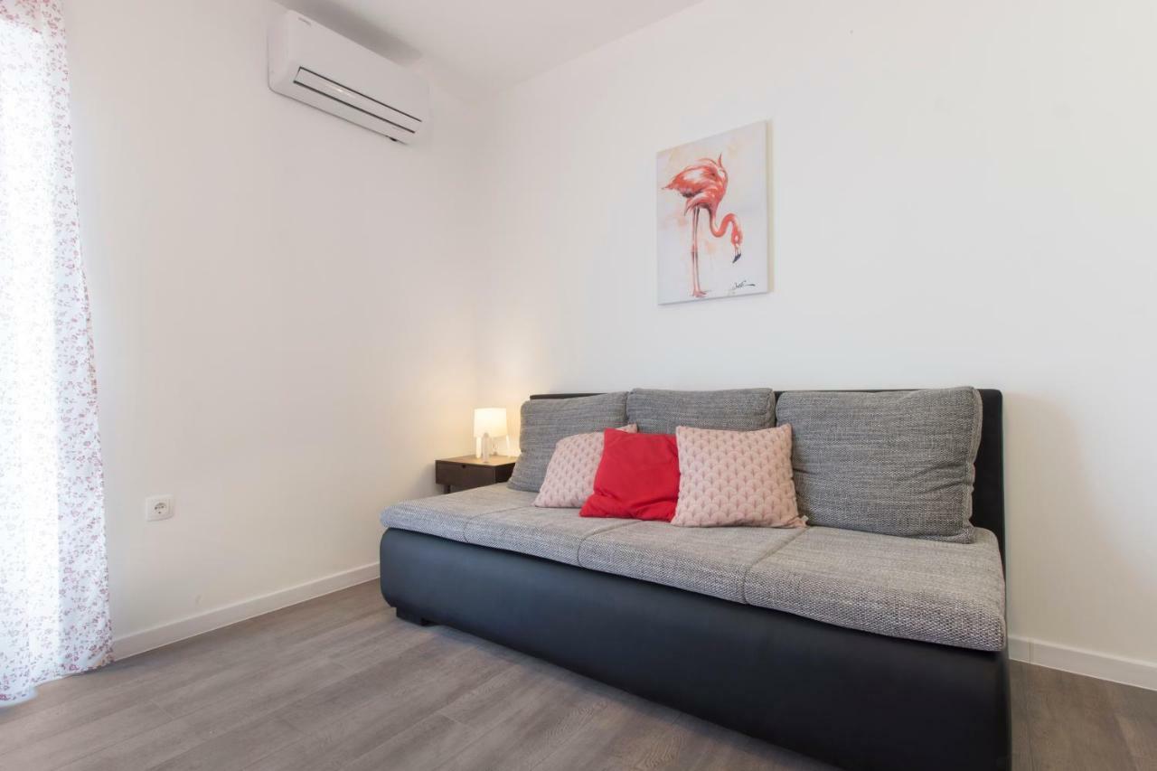 Apartmani Olivette Шибеник Екстер'єр фото