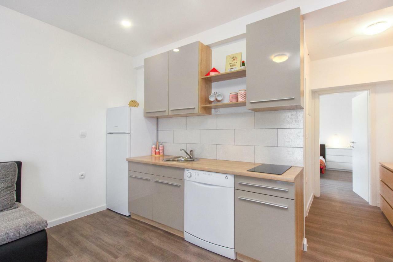 Apartmani Olivette Шибеник Екстер'єр фото