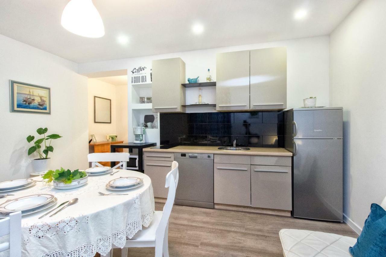 Apartmani Olivette Шибеник Екстер'єр фото