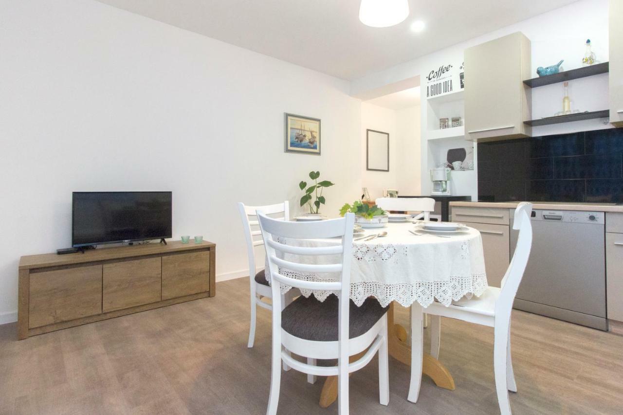 Apartmani Olivette Шибеник Екстер'єр фото